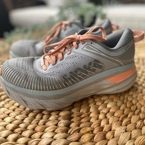Hoka Bondi 7